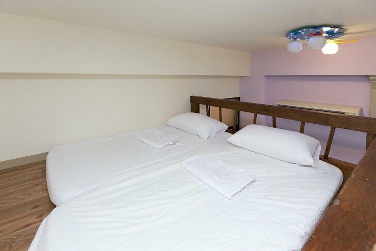 Xiao Songzi Station Maeda Elevator Guesthouse Hualien City Exterior photo